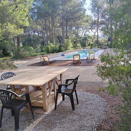 Le Clos Zinou Lambesc Εξωτερικό φωτογραφία
