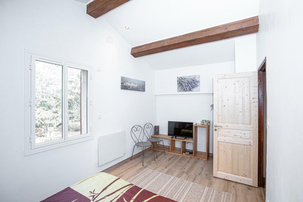 Le Clos Zinou Lambesc Εξωτερικό φωτογραφία